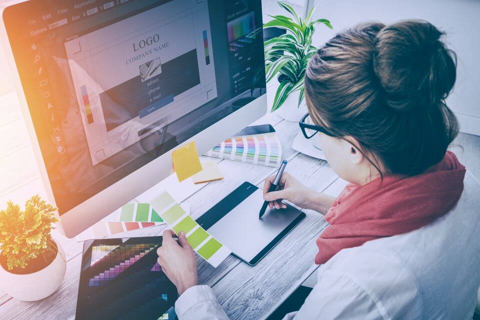 Using Custom Web Development to Improve Business Conversions